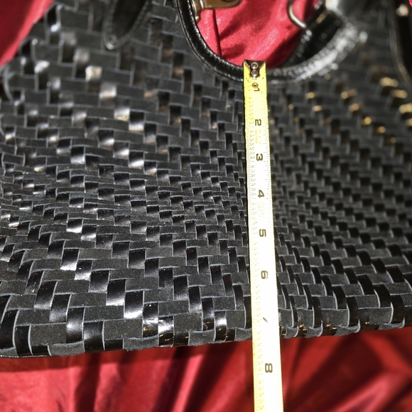 Cole Haan Black Genvieve Suede & Patent Medium Handbag - Picture 4 of 12